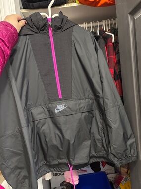 Nike Black Windbreaker Jacket with Pink Zipper